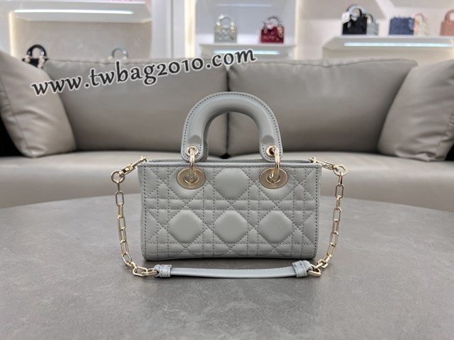 Dior专柜新款迪奥高仿原单云雾灰羊皮Lady D-Joy手袋手提肩背斜挎女包 djfk1836